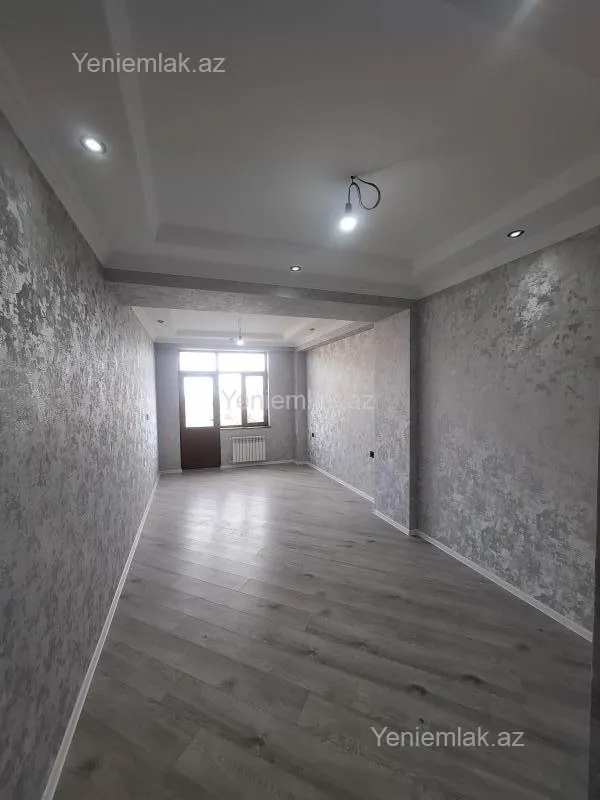 Satılır 3 otaqlı yeni tikili 128 m²