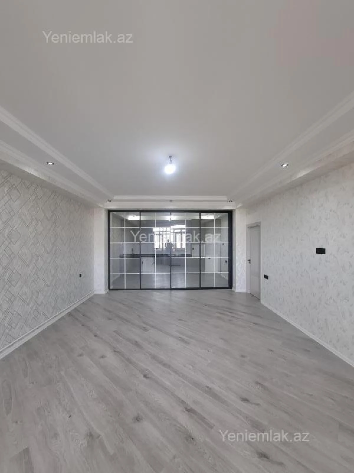 Satılır 3 otaqlı yeni tikili 128 m²