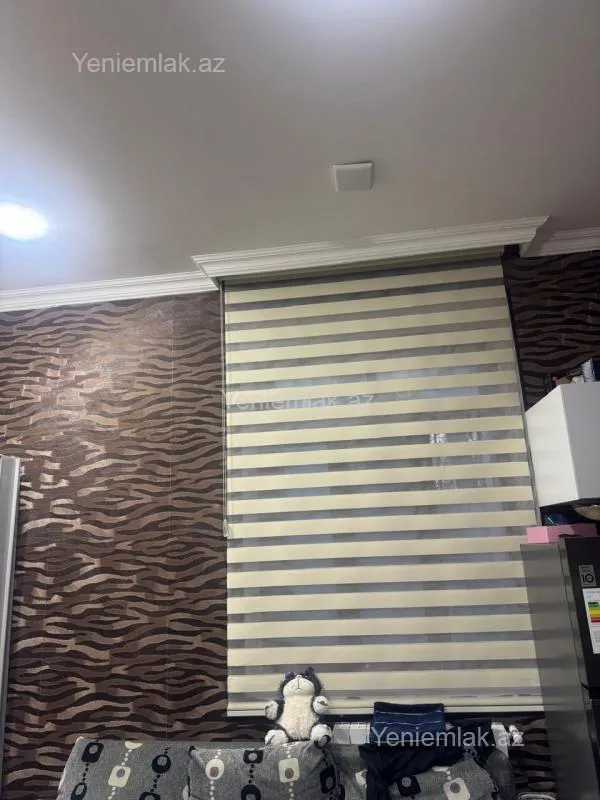 Satılır 4 otaqlı köhnə tikili 100 m²