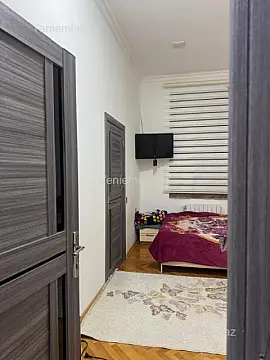 Satılır 4 otaqlı köhnə tikili 100 m²