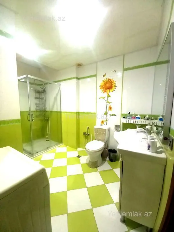 Satılır 3 otaqlı yeni tikili 115 m²