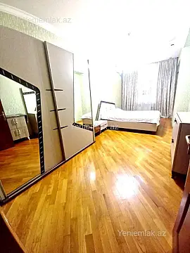 Satılır 3 otaqlı yeni tikili 115 m²