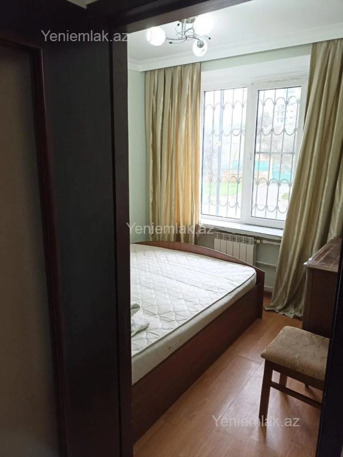 Satılır 2 otaqlı köhnə tikili 40 m²