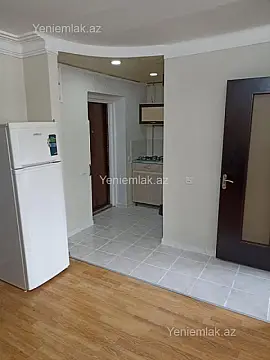 Satılır 2 otaqlı köhnə tikili 40 m²