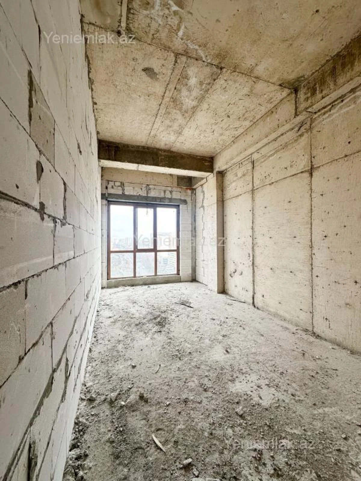 Satılır 2 otaqlı yeni tikili 80 m²