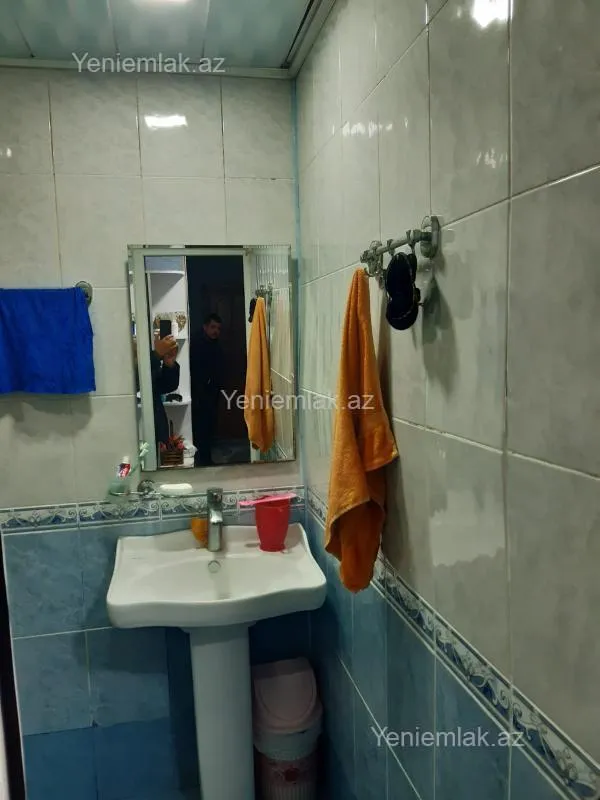 Satılır 2 otaqlı köhnə tikili 54 m²