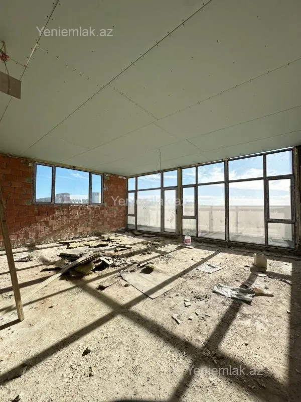 Satılır 3 otaqlı yeni tikili 105 m²