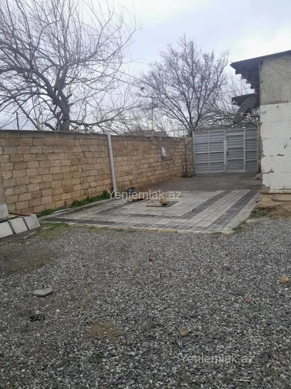 Satılır 4 otaqlı həyət evi 90 m²