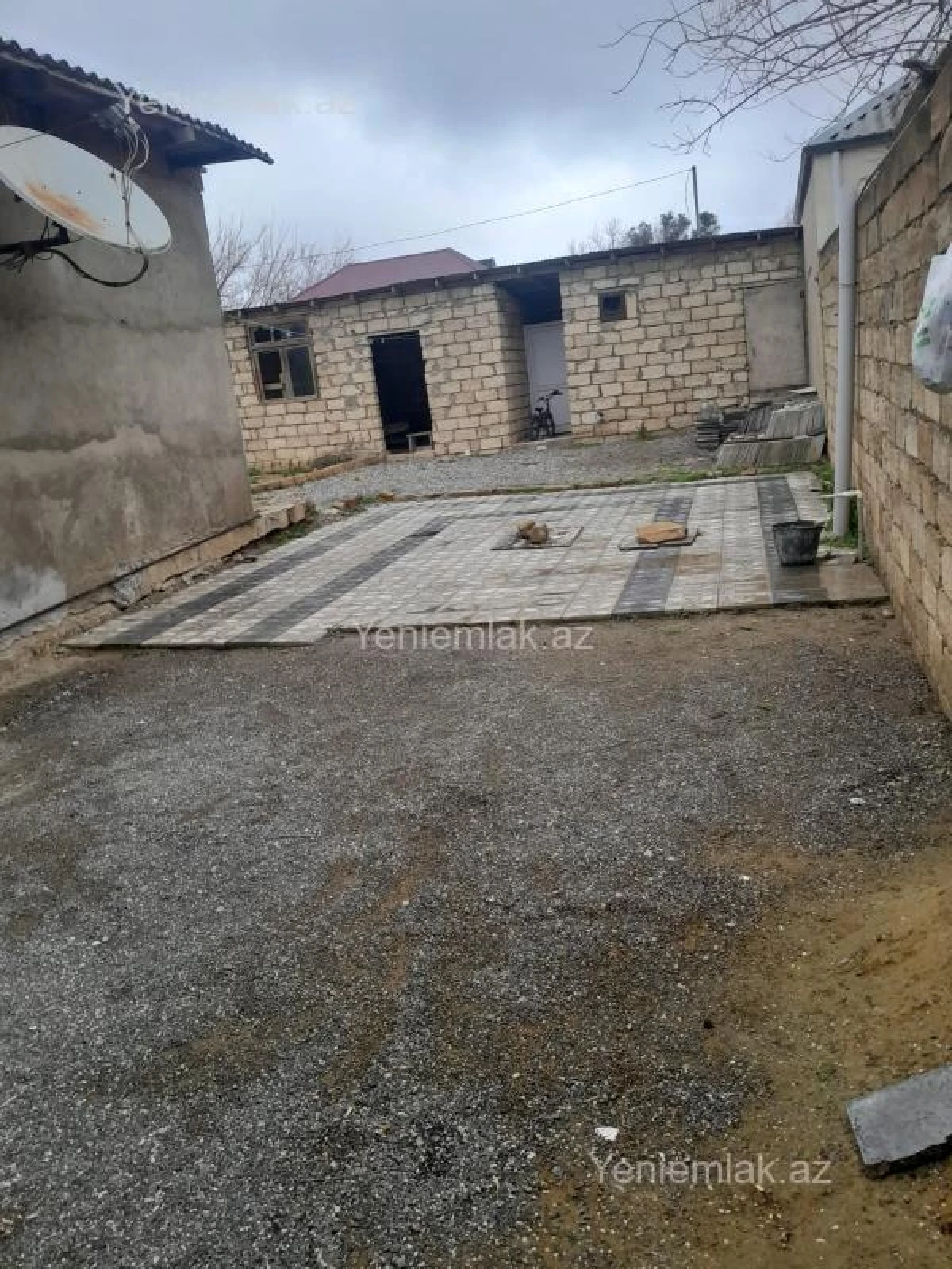Satılır 4 otaqlı həyət evi 90 m²