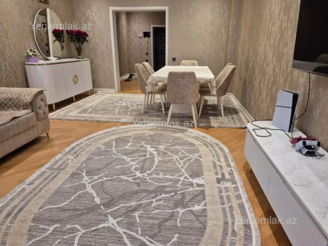 Satılır 3 otaqlı yeni tikili 134 m²