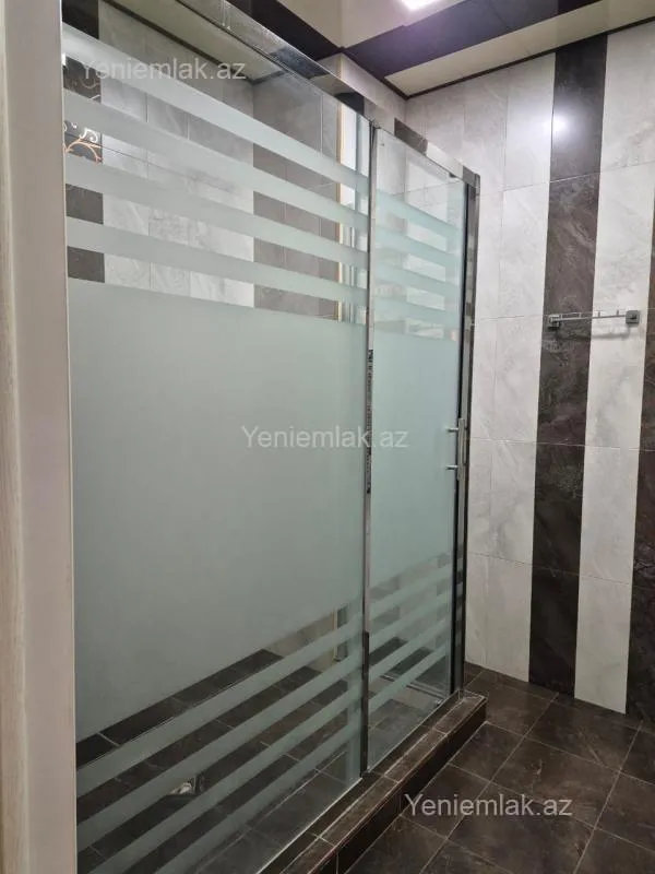 Satılır 3 otaqlı yeni tikili 134 m²