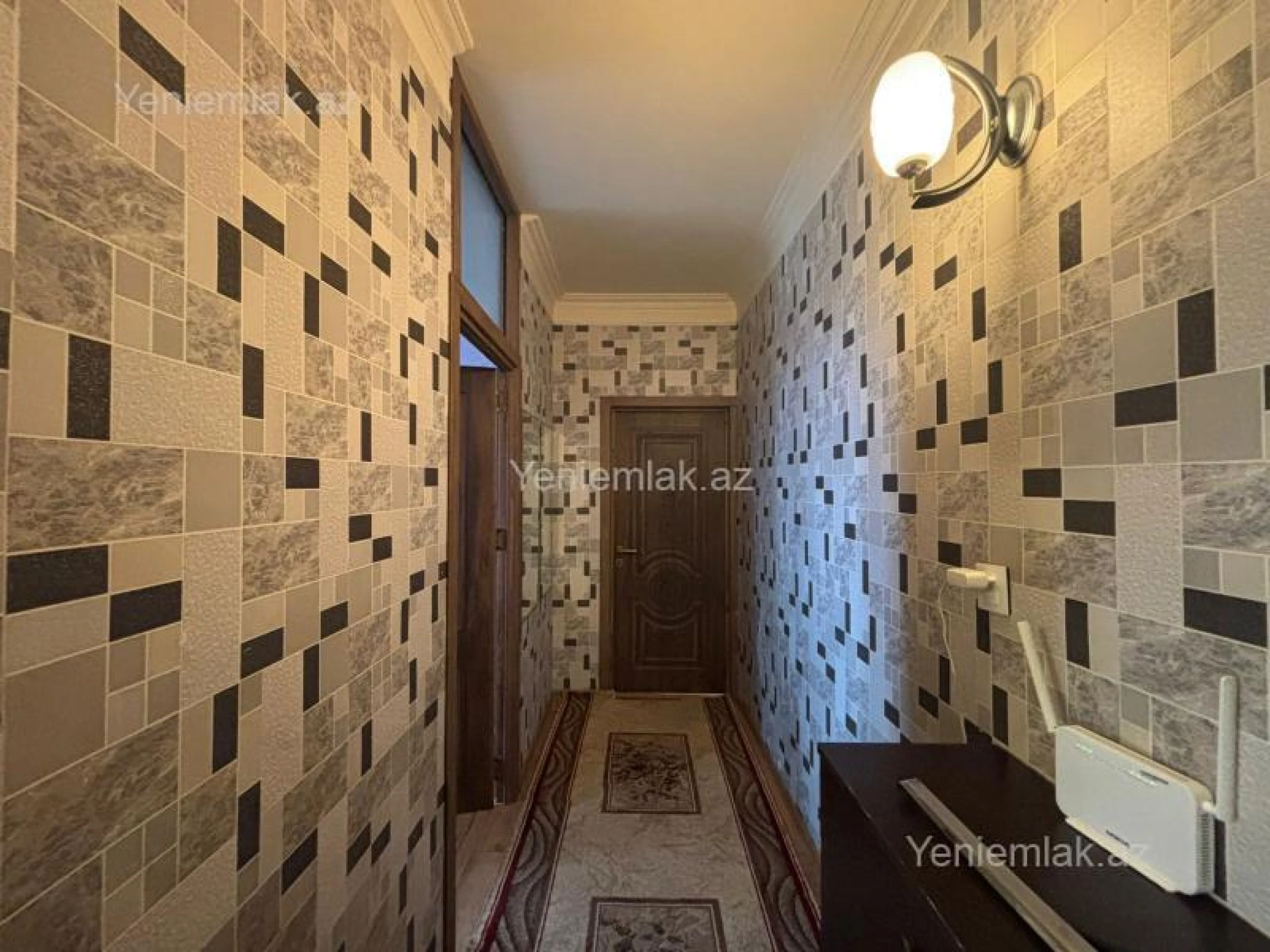 Satılır 2 otaqlı köhnə tikili 60 m²