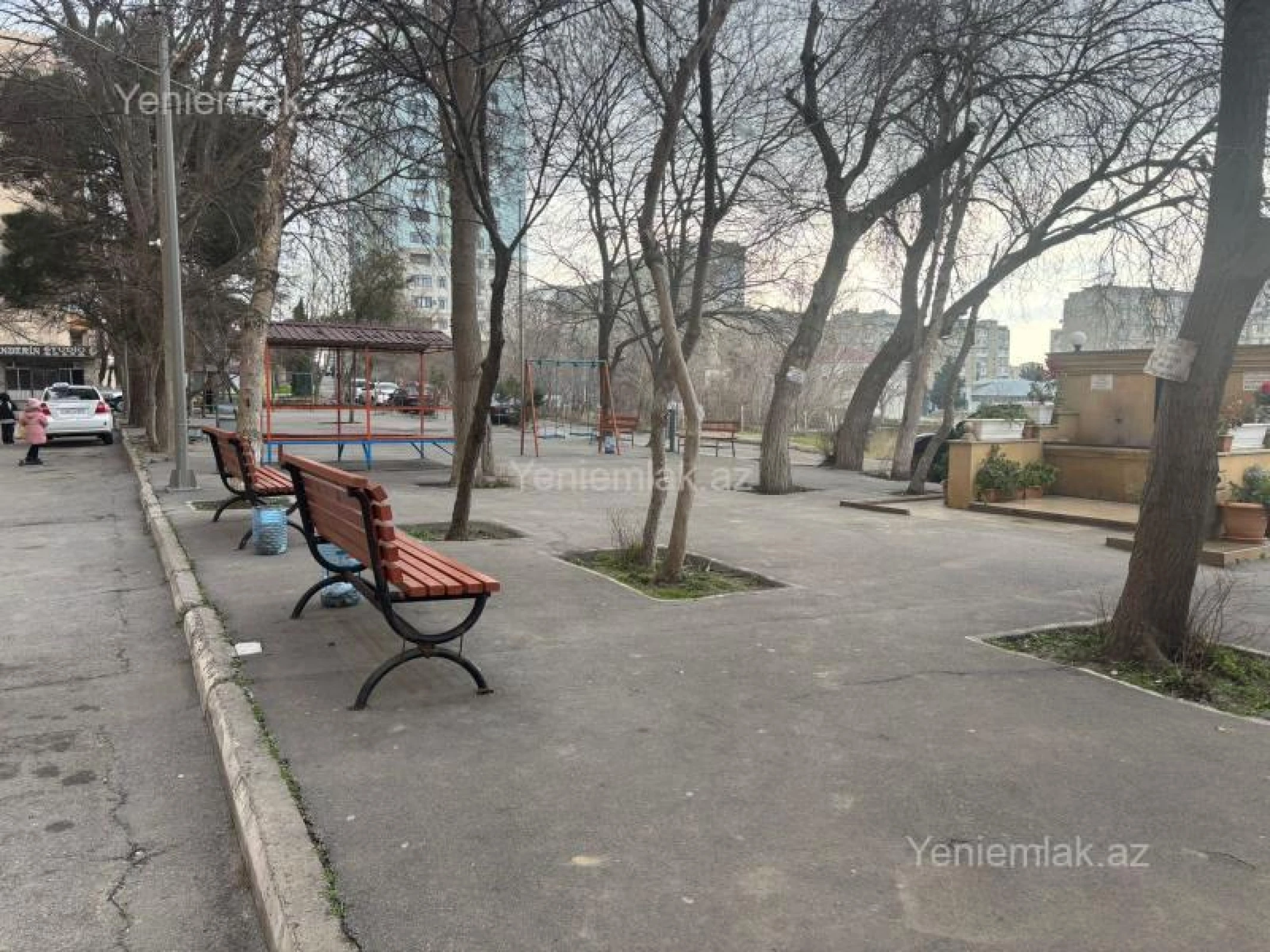 Satılır 2 otaqlı köhnə tikili 60 m²