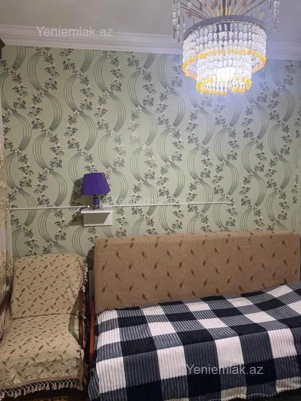 Satılır 4 otaqlı köhnə tikili 85 m²