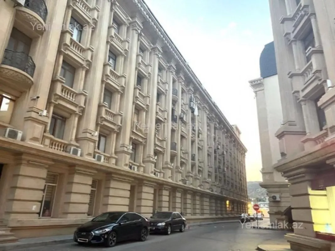 Satılır 5 otaqlı yeni tikili 143 m²