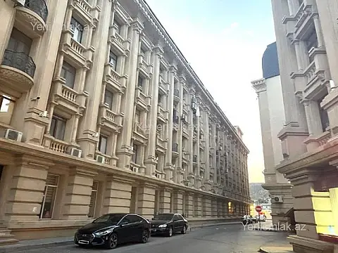 Satılır 5 otaqlı yeni tikili 143 m²