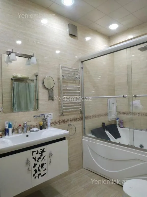 Satılır 5 otaqlı yeni tikili 143 m²