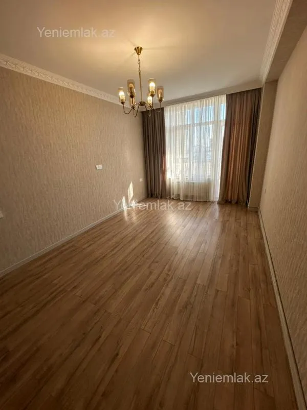 Satılır 3 otaqlı yeni tikili 85 m²