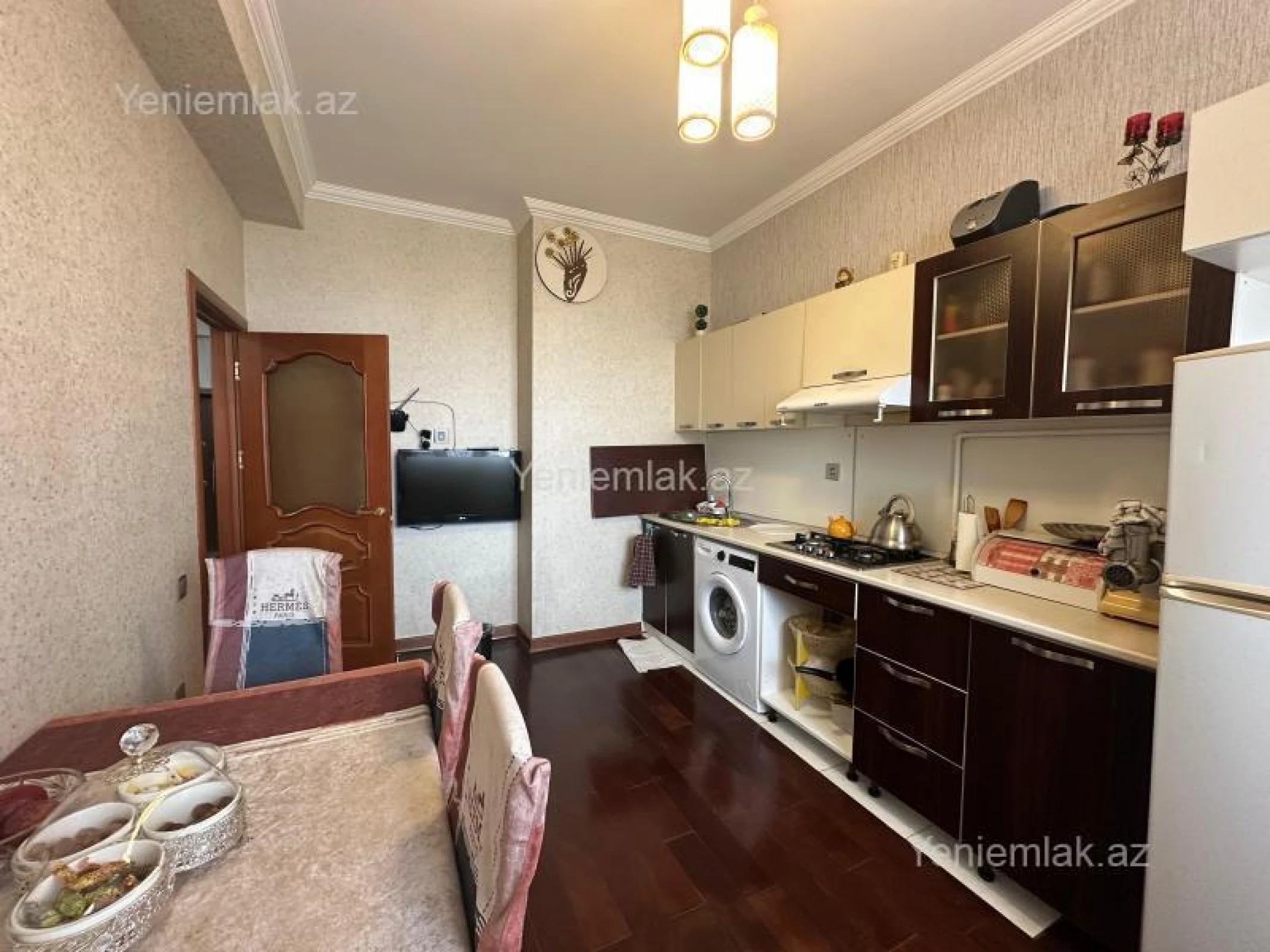 Satılır 3 otaqlı yeni tikili 118 m²