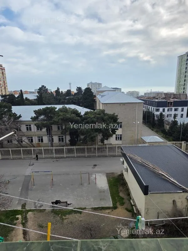 Satılır 2 otaqlı köhnə tikili 50 m²