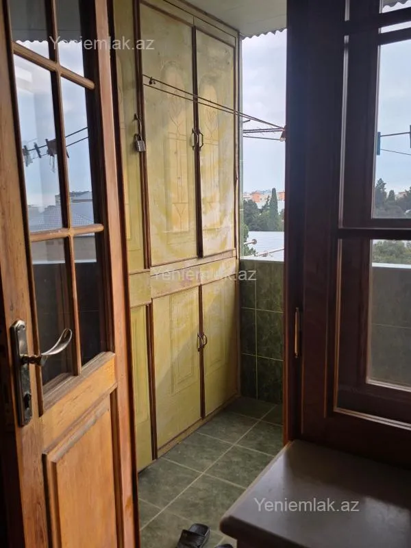 Satılır 2 otaqlı köhnə tikili 50 m²