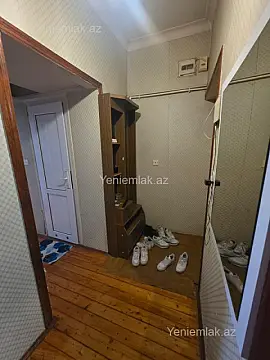Satılır 2 otaqlı köhnə tikili 50 m²