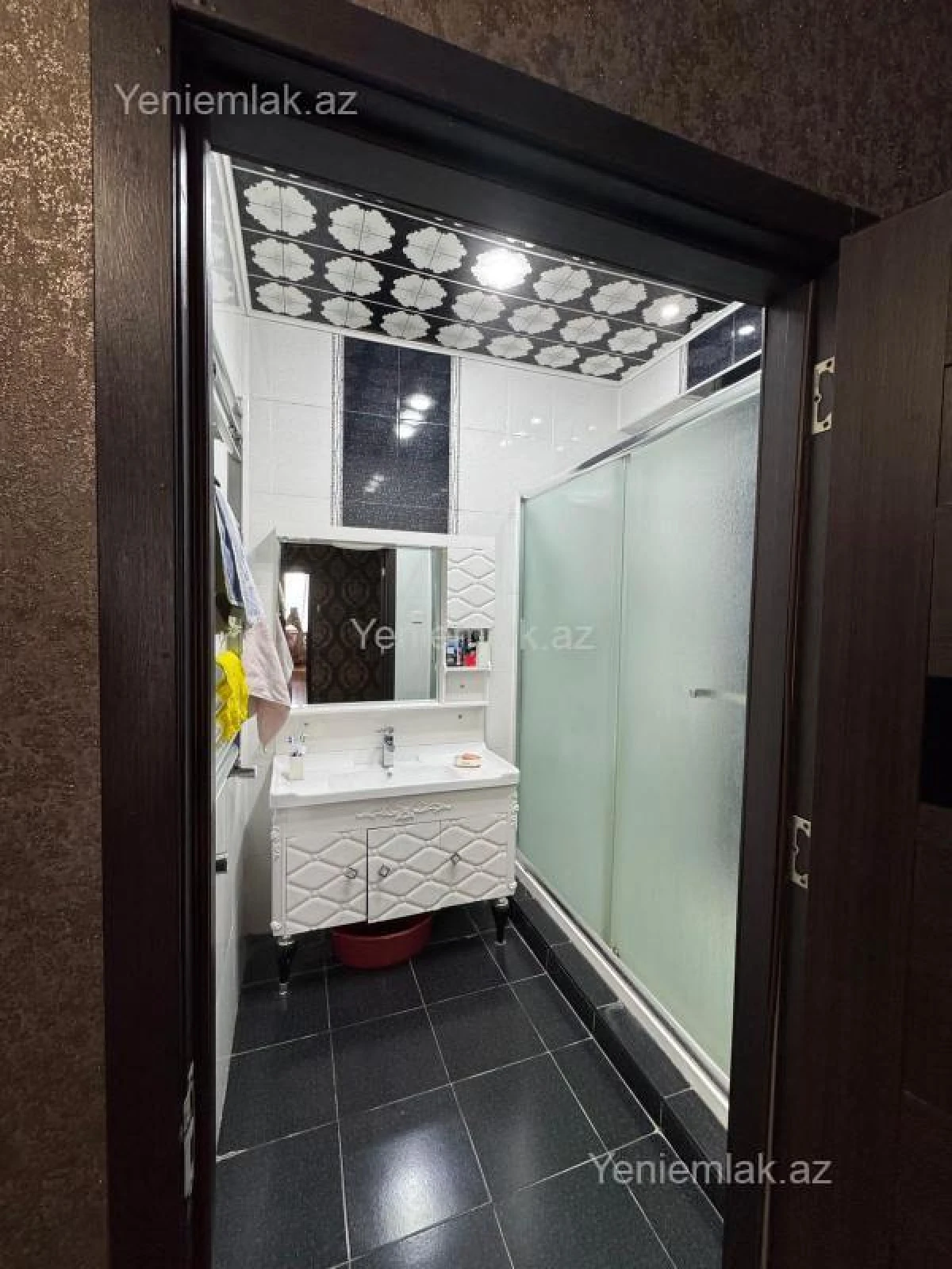 Satılır 3 otaqlı yeni tikili 126 m²