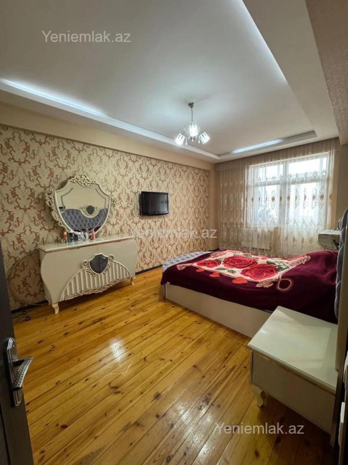 Satılır 3 otaqlı yeni tikili 126 m²
