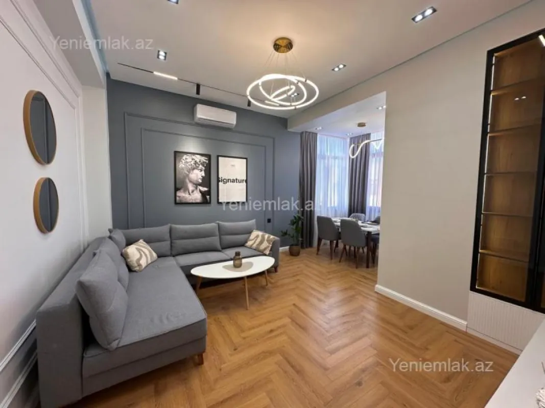 Satılır 3 otaqlı yeni tikili 85 m²