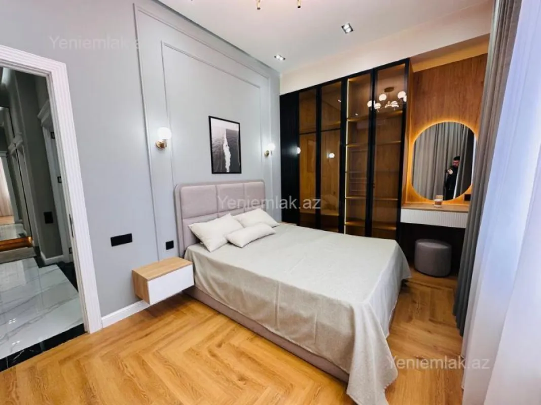 Satılır 3 otaqlı yeni tikili 85 m²