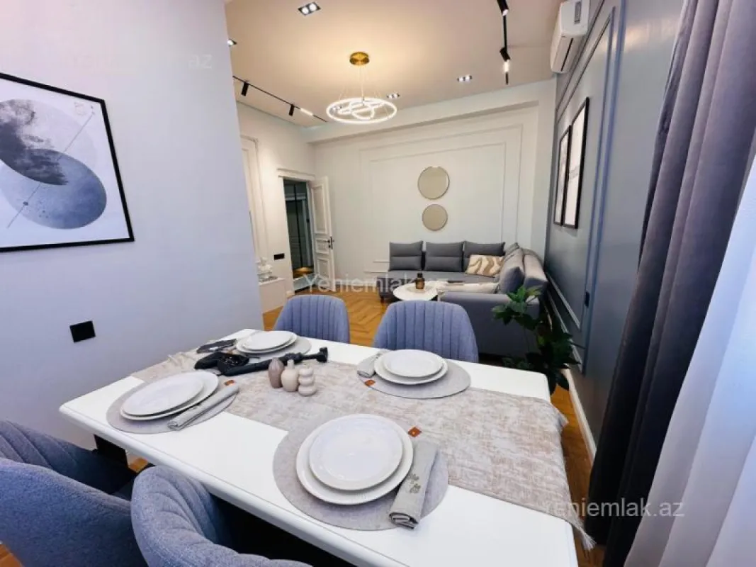 Satılır 3 otaqlı yeni tikili 85 m²