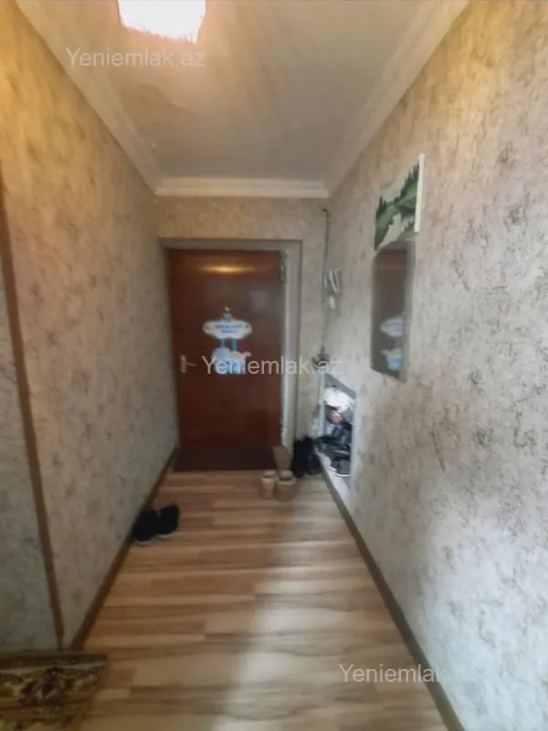 Satılır 1 otaqlı köhnə tikili 33 m²
