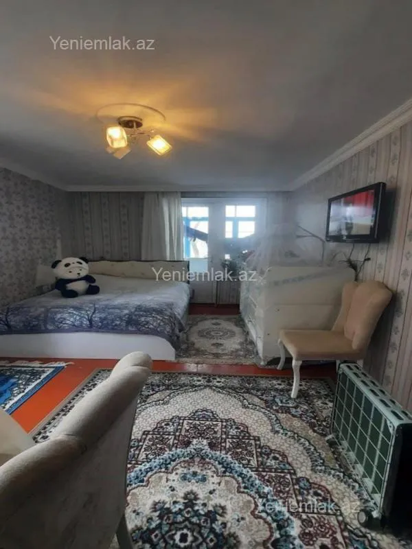 Satılır 1 otaqlı köhnə tikili 33 m²