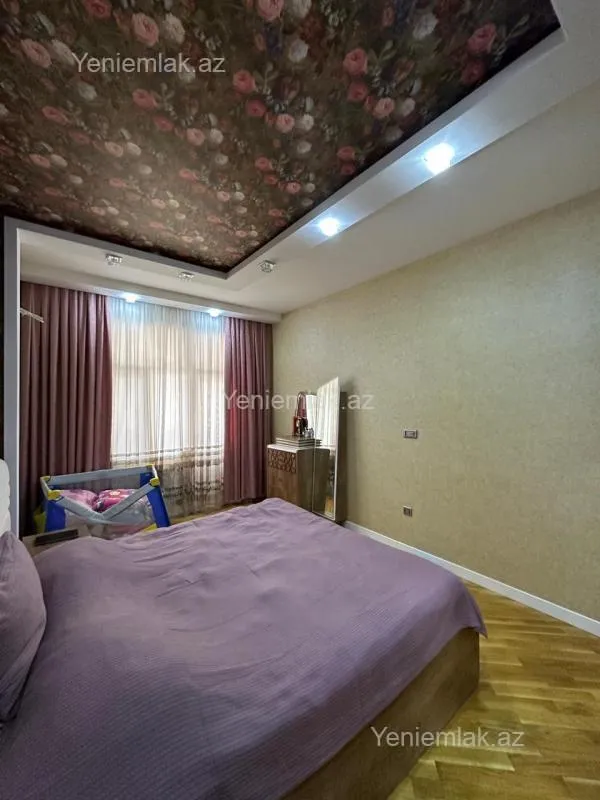 Satılır 3 otaqlı yeni tikili 127 m²