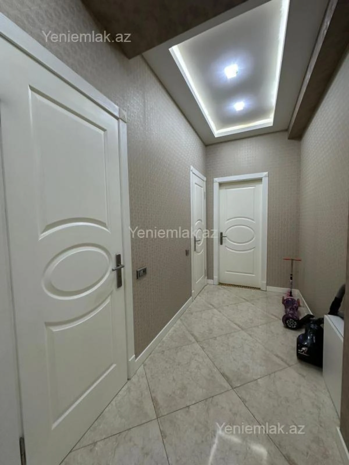 Satılır 3 otaqlı yeni tikili 127 m²
