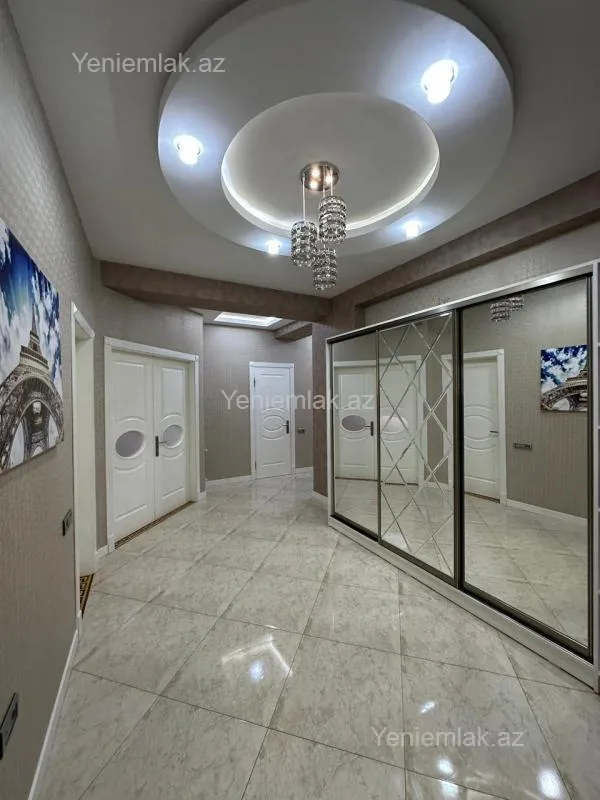Satılır 3 otaqlı yeni tikili 127 m²