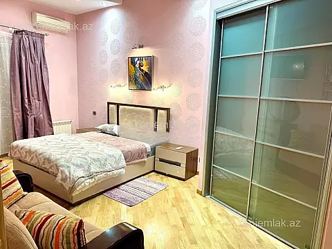 Satılır 3 otaqlı yeni tikili 140 m²