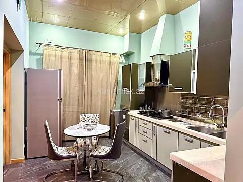 Satılır 3 otaqlı yeni tikili 140 m²