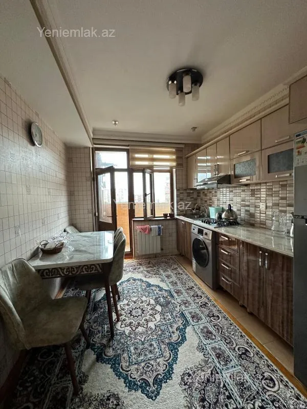 Satılır 3 otaqlı yeni tikili 88 m²
