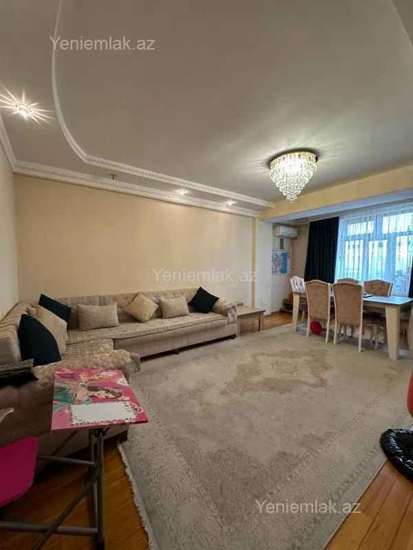 Satılır 3 otaqlı yeni tikili 88 m²