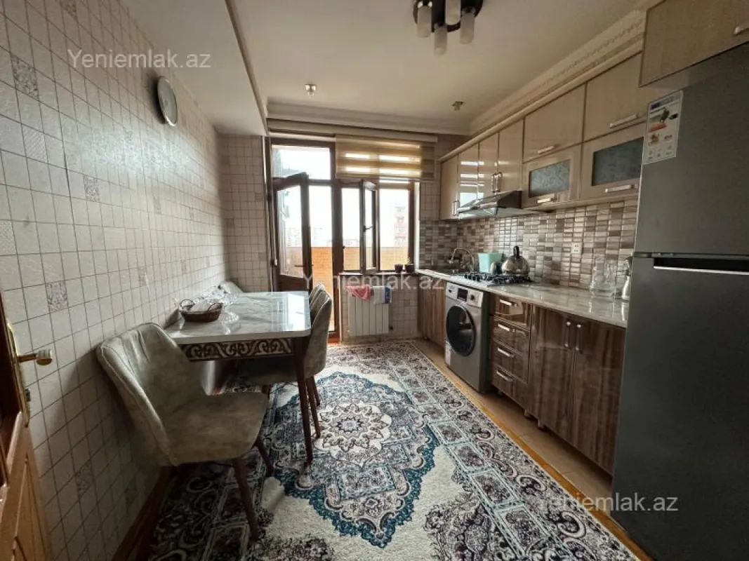 Satılır 3 otaqlı yeni tikili 88 m²