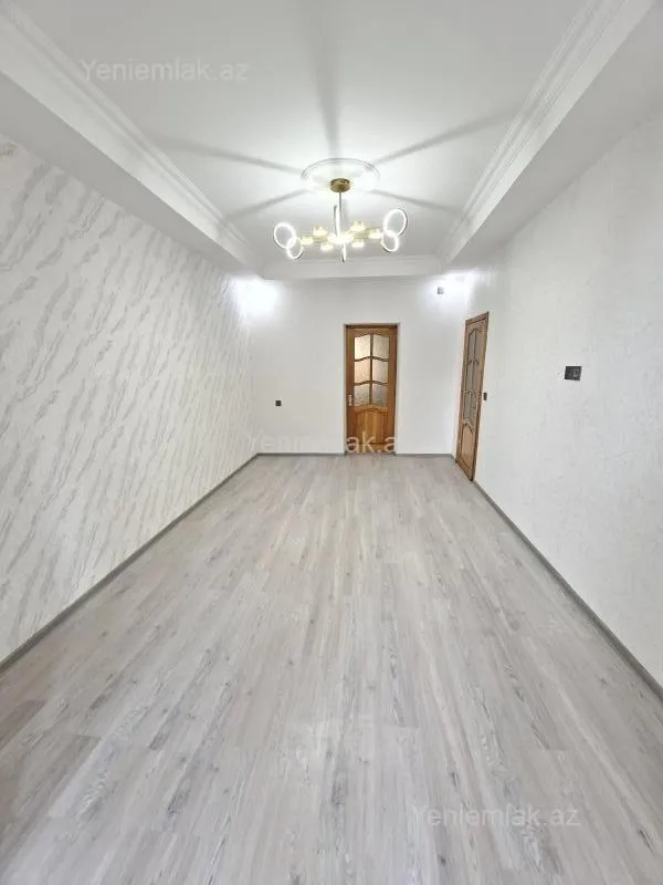 Satılır 2 otaqlı köhnə tikili 50 m²