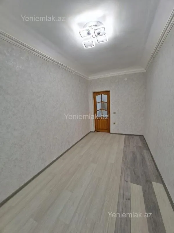 Satılır 2 otaqlı köhnə tikili 50 m²