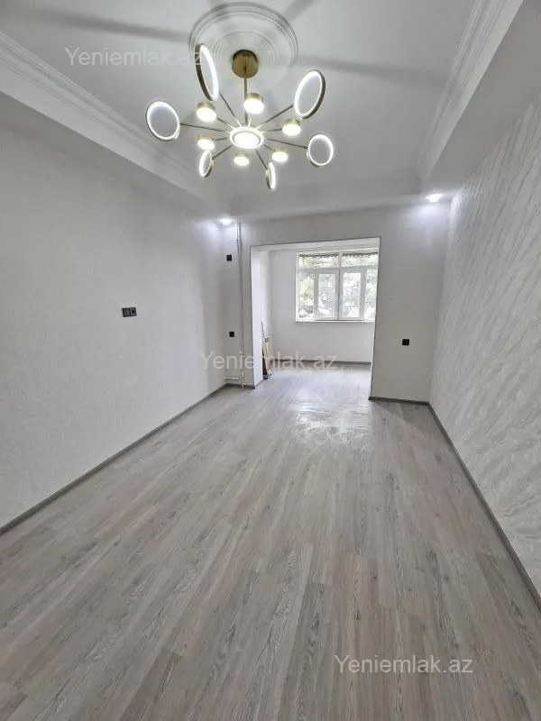 Satılır 2 otaqlı köhnə tikili 50 m²