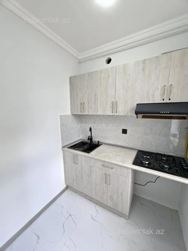 Satılır 2 otaqlı köhnə tikili 50 m²