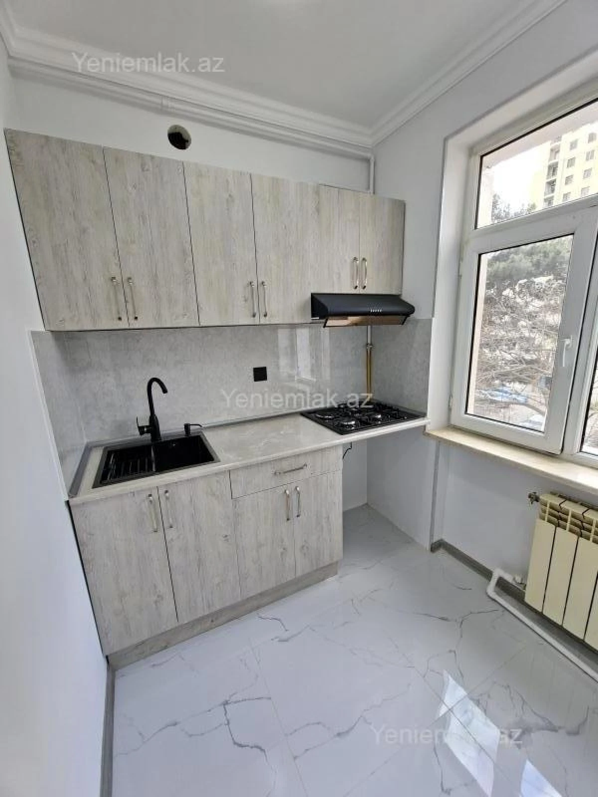Satılır 2 otaqlı köhnə tikili 50 m²