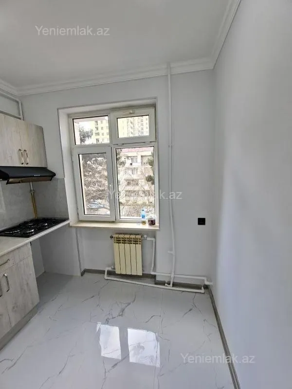 Satılır 2 otaqlı köhnə tikili 50 m²