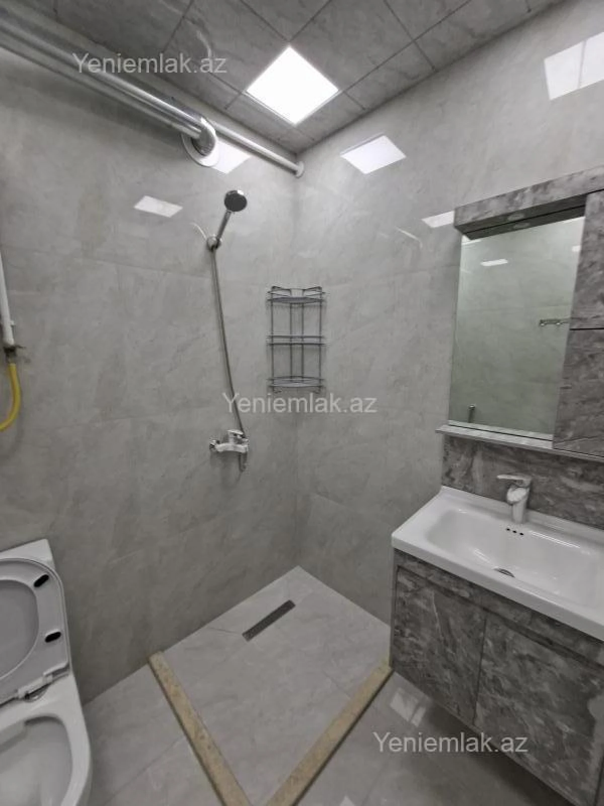 Satılır 2 otaqlı köhnə tikili 50 m²