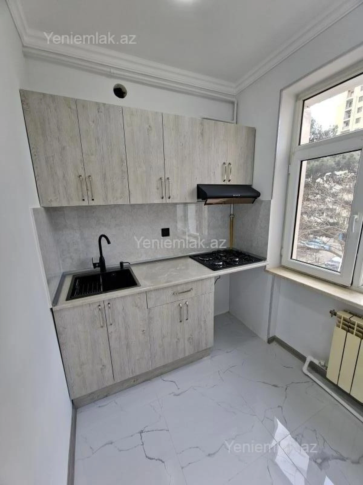 Satılır 2 otaqlı köhnə tikili 50 m²