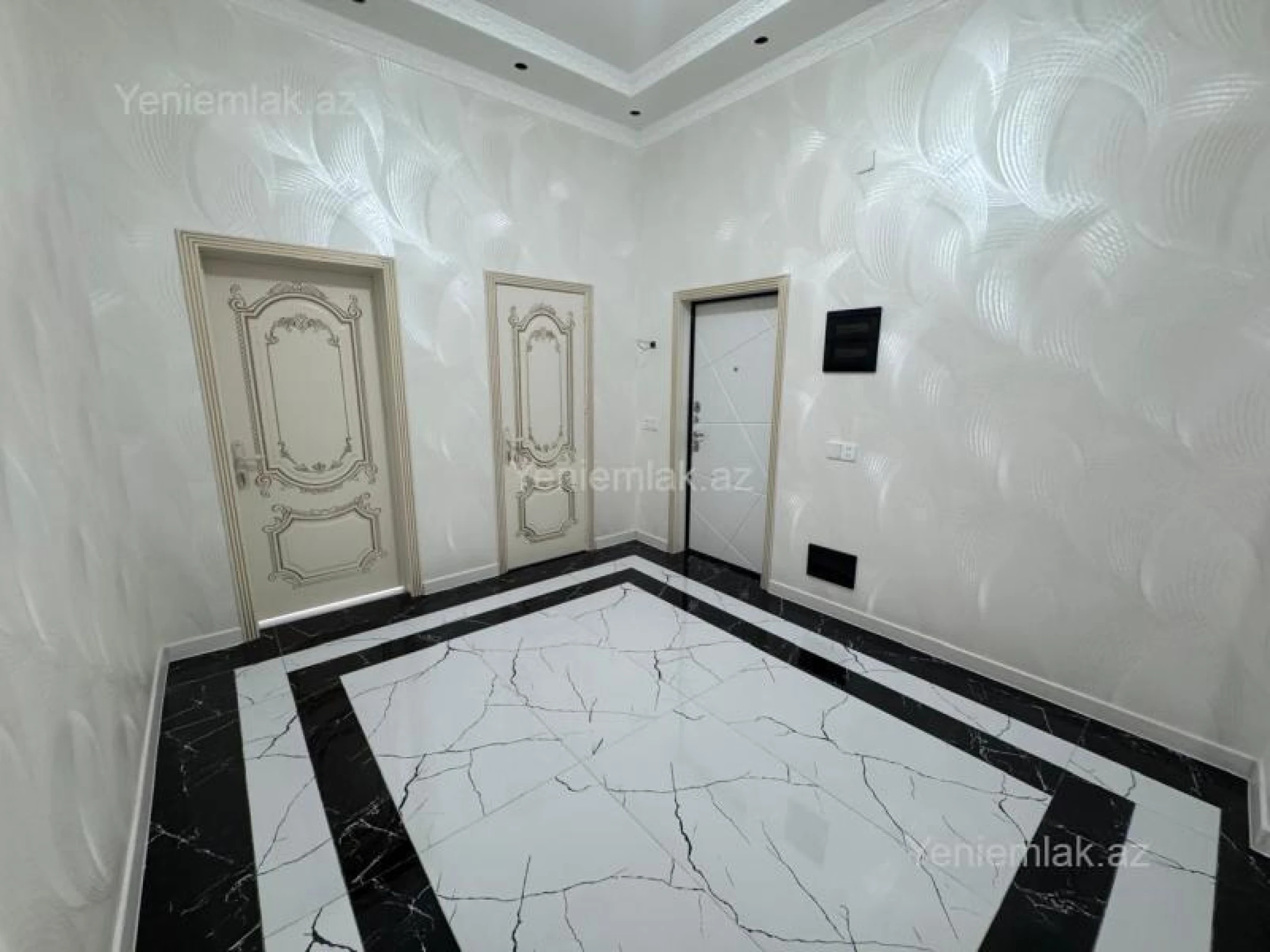 Satılır 2 otaqlı yeni tikili 82 m²